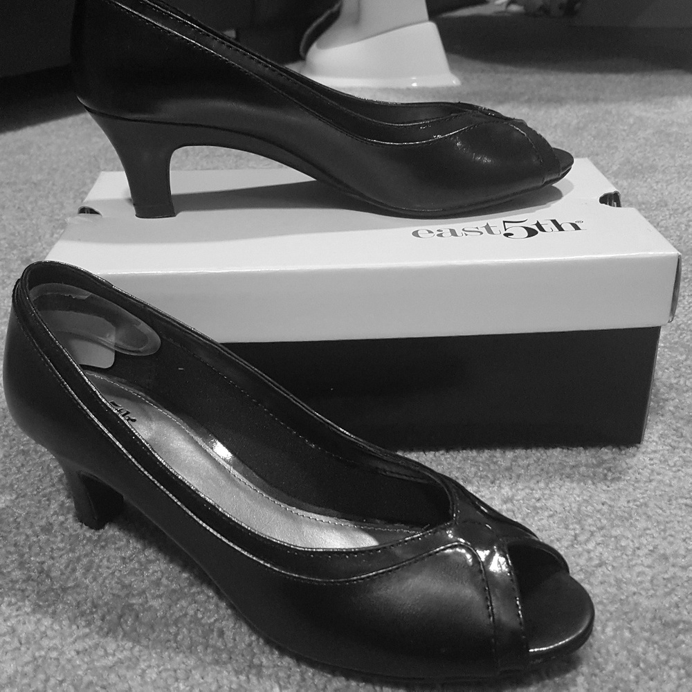 East 5th black heels